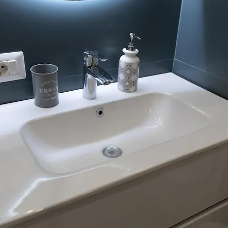 Apartment 2-bedroom Gem *