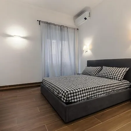 Apartment 2-bedroom Gem *